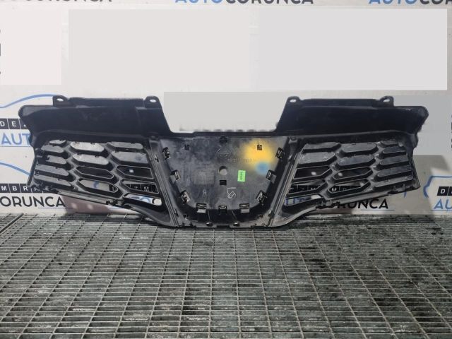 bontott NISSAN QASHQAI Hűtőrács