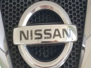 bontott NISSAN QASHQAI Hűtőrács