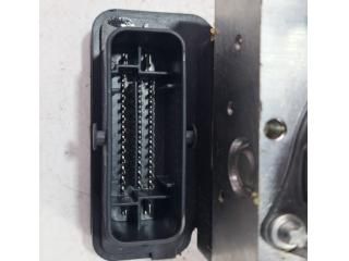 bontott NISSAN QASHQAI II ABS Kocka