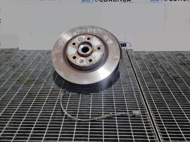 bontott NISSAN QASHQAI II Bal első Csonkállvány