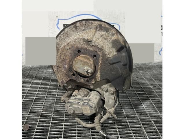 bontott NISSAN QASHQAI II Jobb hátsó Csonkállvány