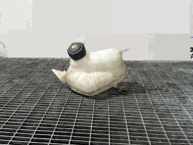 bontott NISSAN QASHQAI II Kiegyenlítő Tartály