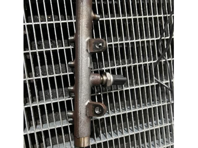 bontott NISSAN QASHQAI II Közösnyomócső