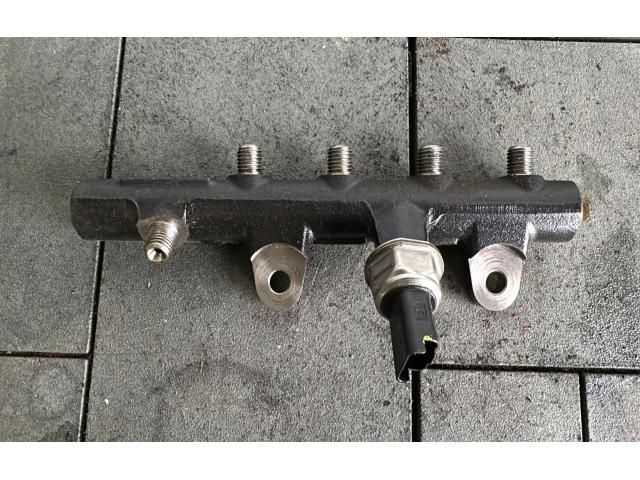 bontott NISSAN QASHQAI II Közösnyomócső