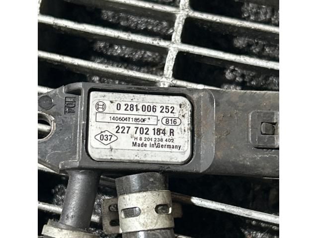 bontott NISSAN QASHQAI II Lefújószelep