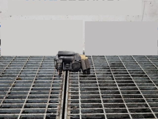 bontott NISSAN QASHQAI II Lefújószelep