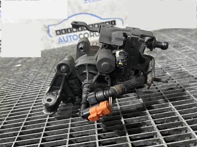 bontott NISSAN QASHQAI II Nagynyomású Szivattyú