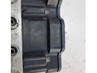 bontott NISSAN QASHQAI II ABS Kocka