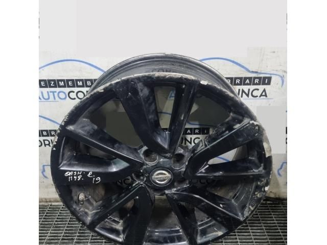 bontott NISSAN QASHQAI II Alufelni Szett