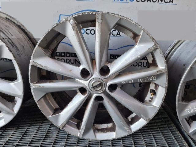bontott NISSAN QASHQAI II Alufelni Szett