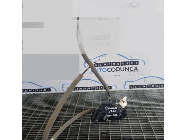 bontott NISSAN QASHQAI II Bal első Ajtózár