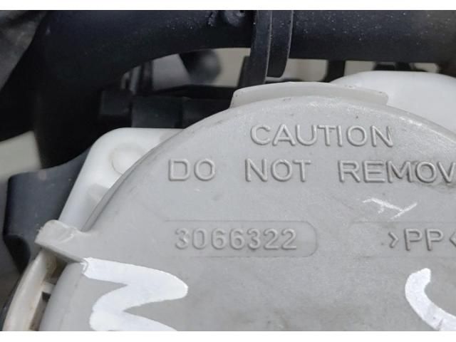 bontott NISSAN QASHQAI II Bal első Biztonsági Öv