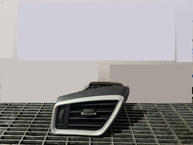 bontott NISSAN QASHQAI II Bal Szellőző