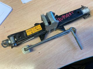 bontott NISSAN QASHQAI II Emelő