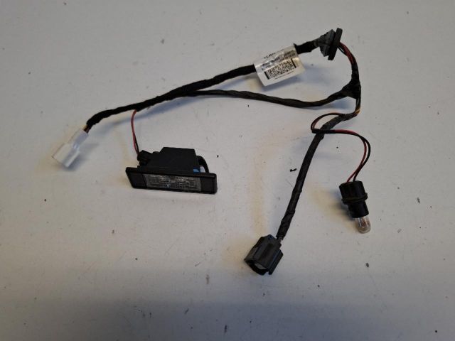 bontott NISSAN QASHQAI II Hátsó Rendszámtábla Világítás