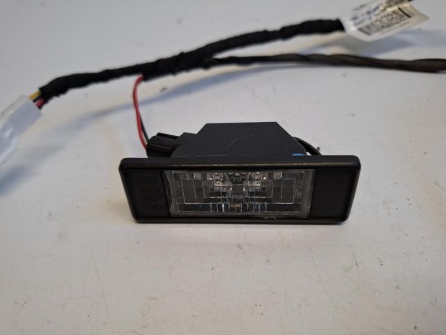 bontott NISSAN QASHQAI II Hátsó Rendszámtábla Világítás