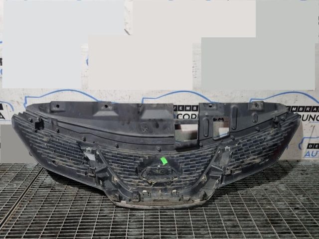 bontott NISSAN QASHQAI II Hűtőrács