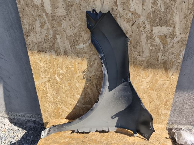 bontott NISSAN QASHQAI II Jobb első Sárvédő