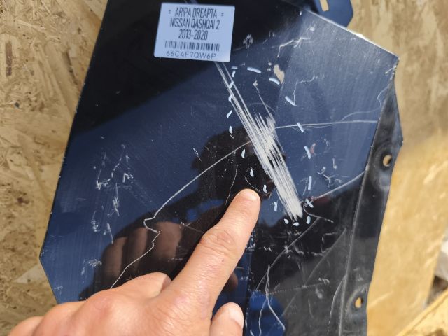 bontott NISSAN QASHQAI II Jobb első Sárvédő