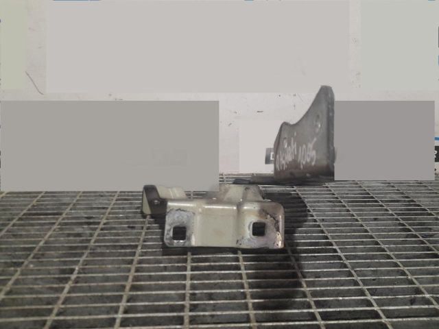 bontott NISSAN QASHQAI II Motorháztető Zsanér Pár