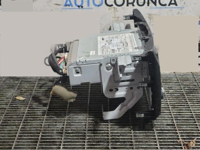 bontott NISSAN QASHQAI II Rádió / CD