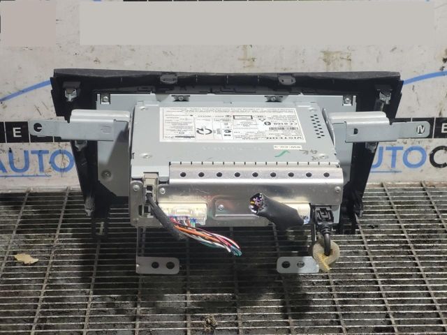 bontott NISSAN QASHQAI II Rádió / CD