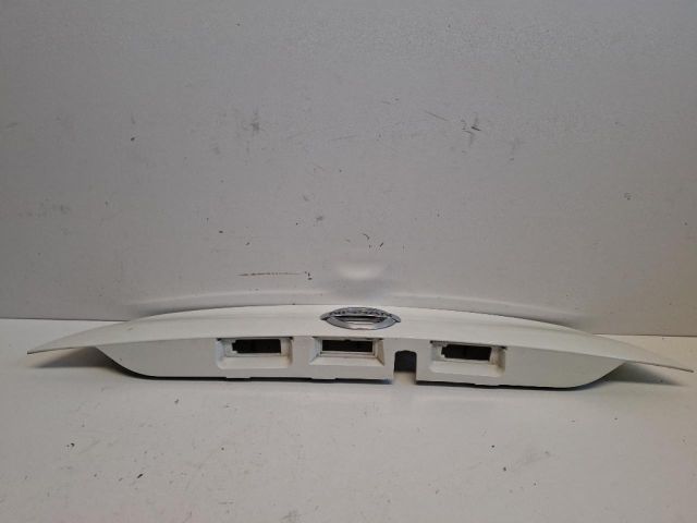 bontott NISSAN QASHQAI II Rendszámtábla Világítás Keret