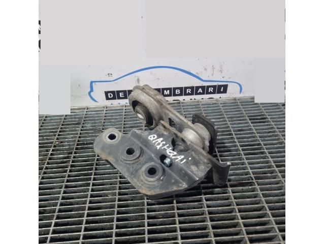 bontott NISSAN QASHQAI II Tartó Bak