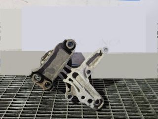 bontott NISSAN QASHQAI II Tartó Bak