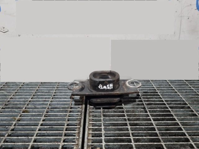 bontott NISSAN QASHQAI II Tartó Bak