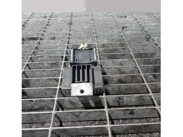 bontott NISSAN QASHQAI Izzító Relé