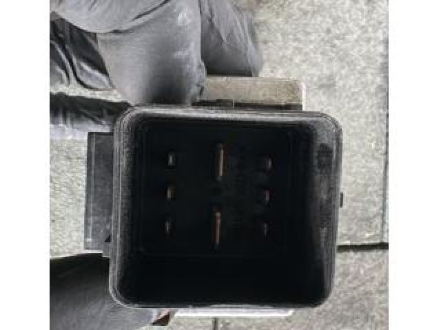 bontott NISSAN QASHQAI Izzító Relé