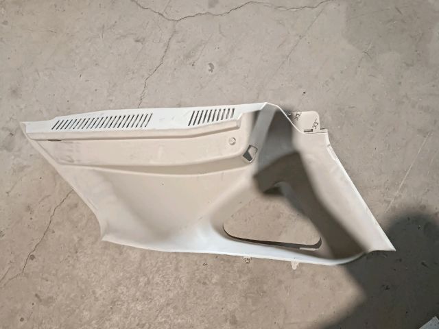 bontott NISSAN QASHQAI Jobb B Oszlop Díszléc