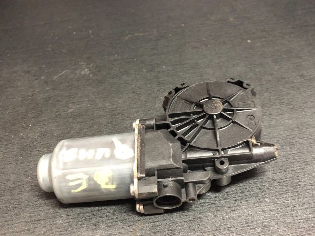 bontott NISSAN QASHQAI Jobb első Ablakemelő Motor