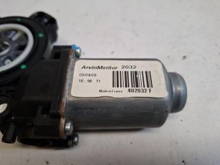 bontott NISSAN QASHQAI Jobb első Ablakemelő Motor