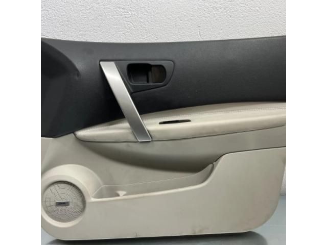 bontott NISSAN QASHQAI Jobb első Ajtó Kárpit