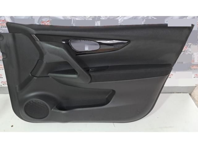 bontott NISSAN QASHQAI Jobb első Ajtó Kárpit