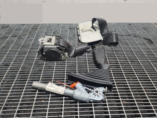 bontott NISSAN QASHQAI Jobb első Biztonsági Öv