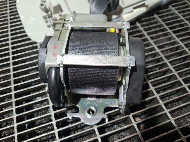 bontott NISSAN QASHQAI Jobb első Biztonsági Öv