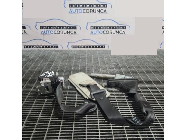 bontott NISSAN QASHQAI Jobb első Biztonsági Öv