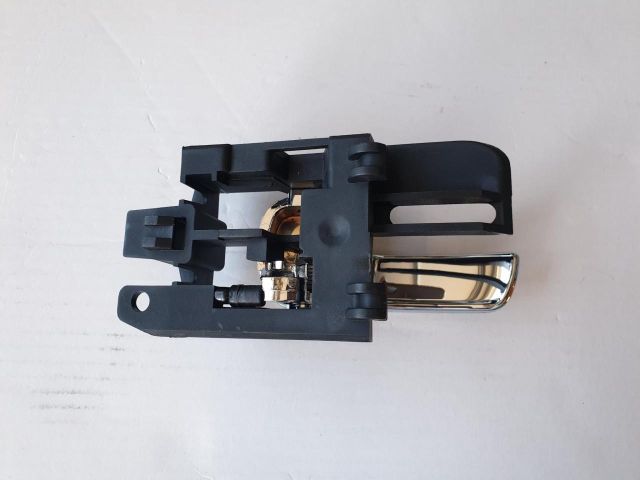 bontott NISSAN QASHQAI Jobb első Külső Kilincs