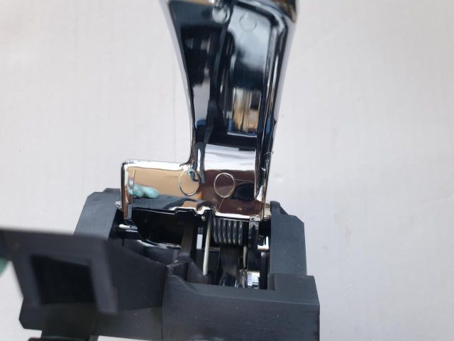 bontott NISSAN QASHQAI Jobb első Külső Kilincs