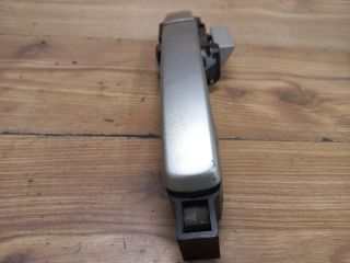 bontott NISSAN QASHQAI Jobb első Külső Kilincs