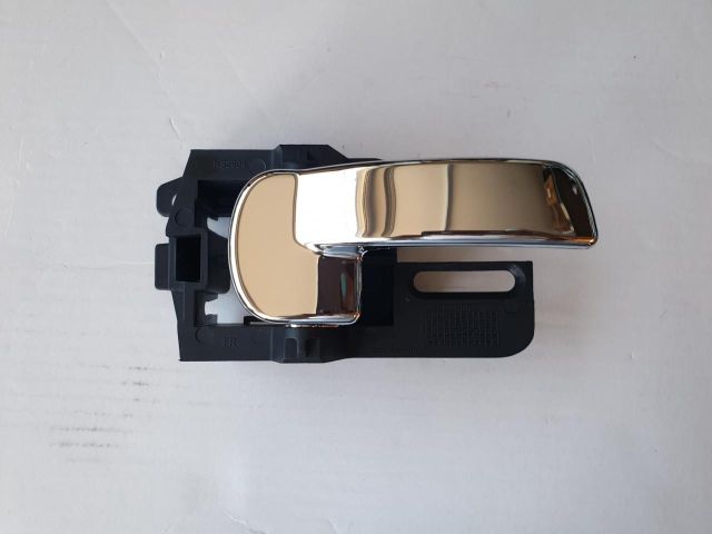 bontott NISSAN QASHQAI Jobb első Külső Kilincs