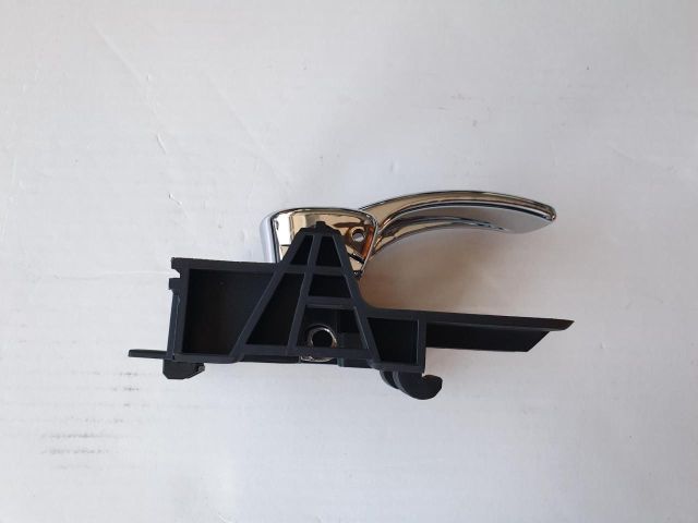 bontott NISSAN QASHQAI Jobb első Külső Kilincs