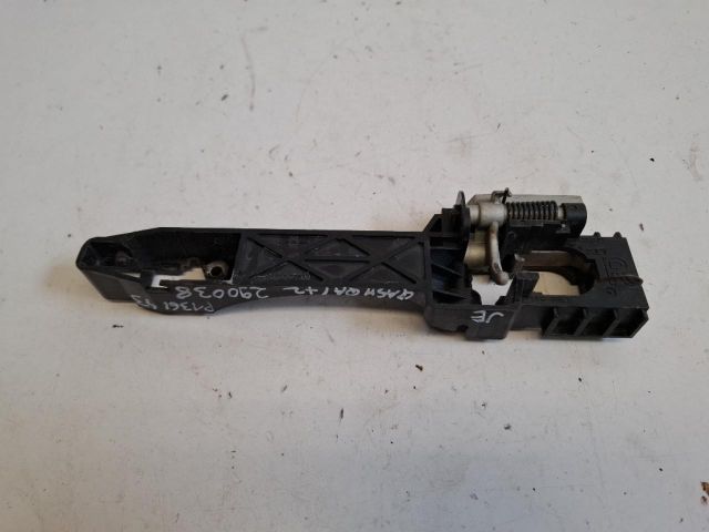 bontott NISSAN QASHQAI Jobb első Külső Kilincsfészek