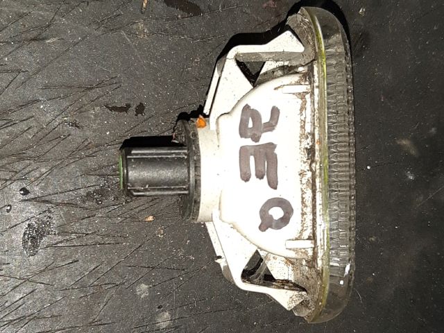 bontott NISSAN QASHQAI Jobb első Sárvédő Irányjelző