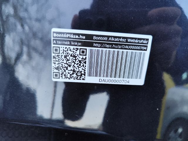 bontott NISSAN QASHQAI Jobb első Sárvédő