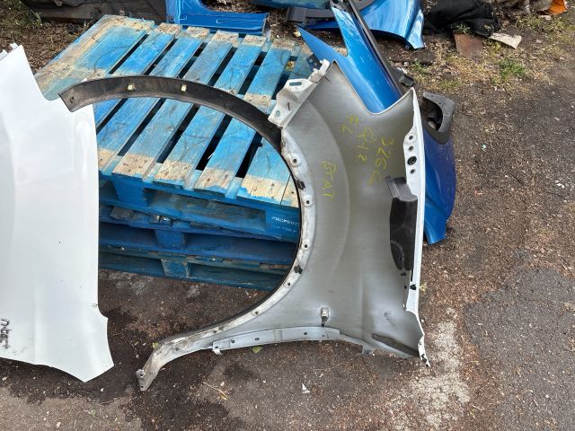 bontott NISSAN QASHQAI Jobb első Sárvédő