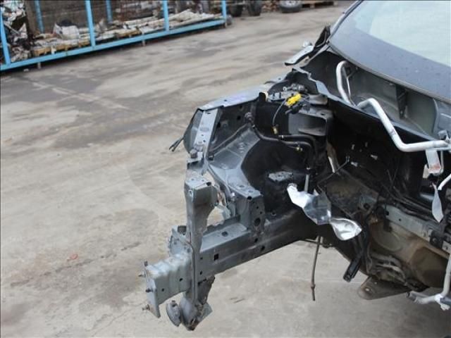 bontott NISSAN QASHQAI Jobb első Ütközéscsillapító